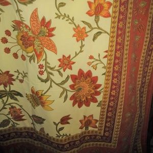 ON HOLD Vintage Floral Tablecloth